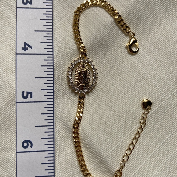 18k gold plated Virgin Mary bracelet - Picture 2 of 6